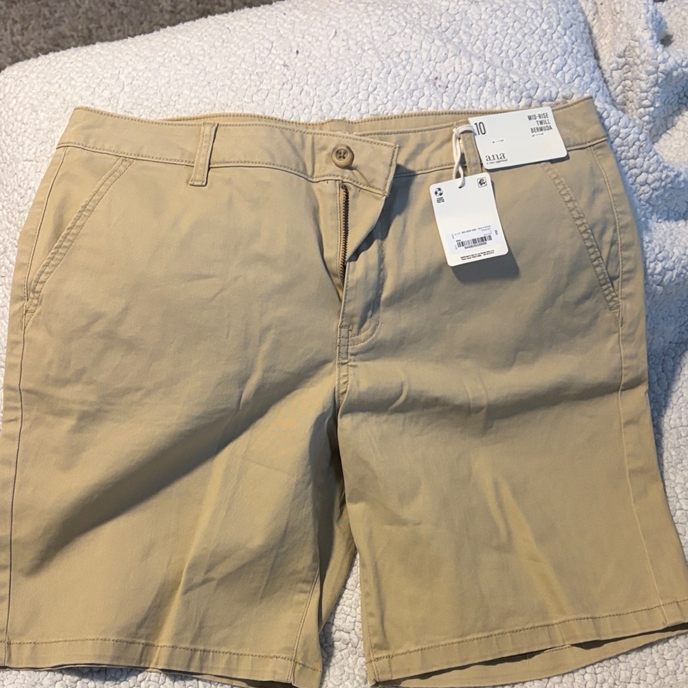 a.n.a Women's Tan Bermuda Shorts